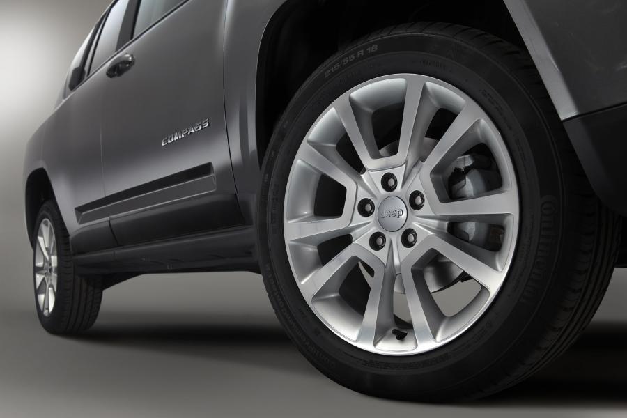  Jeep Compass Overland 2012 года  (фото 5 из 8)